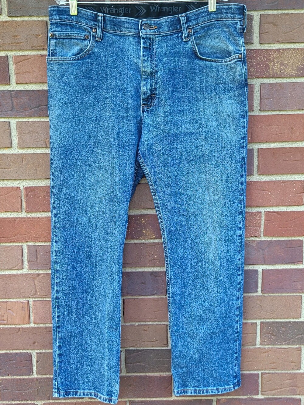 Wrangler Comfort Elastic Waistband Mens 38x29 Reg Fit Straight Leg Jeans